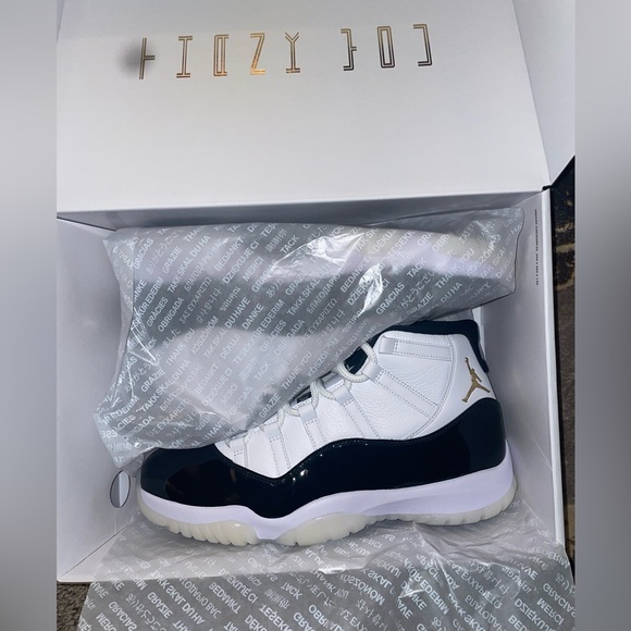 Air Jordan 11 Retro DMP Gratitude